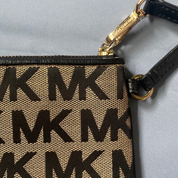 Michael Kors Monogram Logo Fabric Wristlet / Wallet - Brown / Gold - Picture 3 of 5